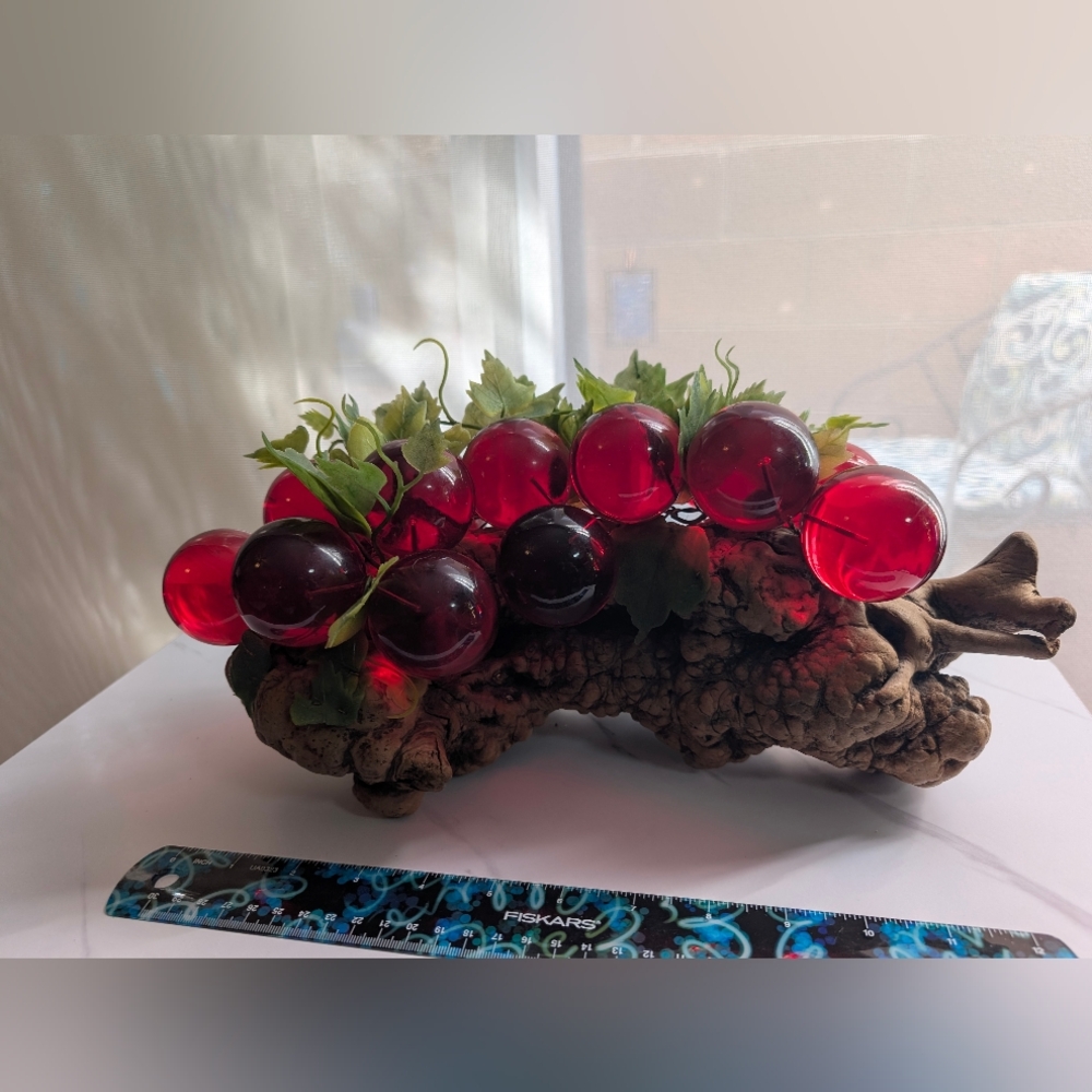 Grapes, MCM, Lucite Red/Orange Glass Grapes on Natural DriftWood - Picture 9 of 12
